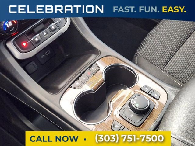 Certified 2023 GMC Acadia SLE w/ Driver Convenience Package image 24