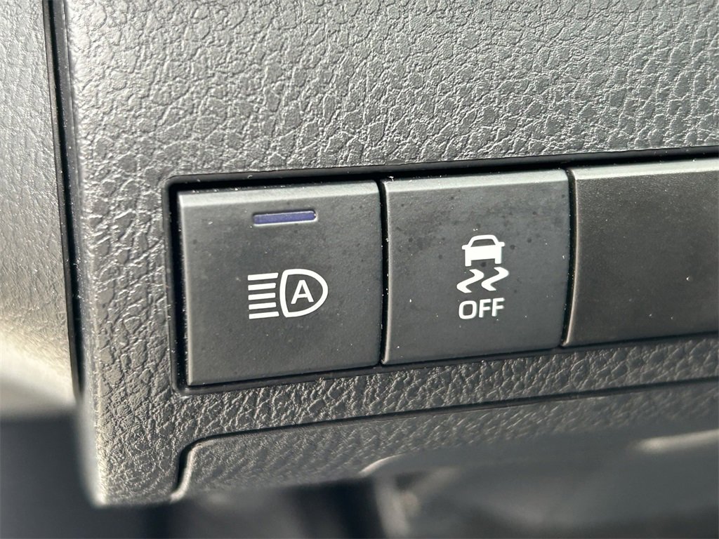 Used 2023 Toyota Camry SE image 23