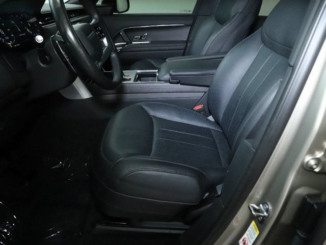 Certified 2025 Land Rover Range Rover Long Wheelbase Autobiography AWD/4WD image 17