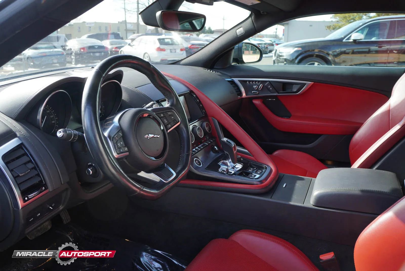Used 2018 Jaguar F-TYPE R-Dynamic AWD/4WD image 22