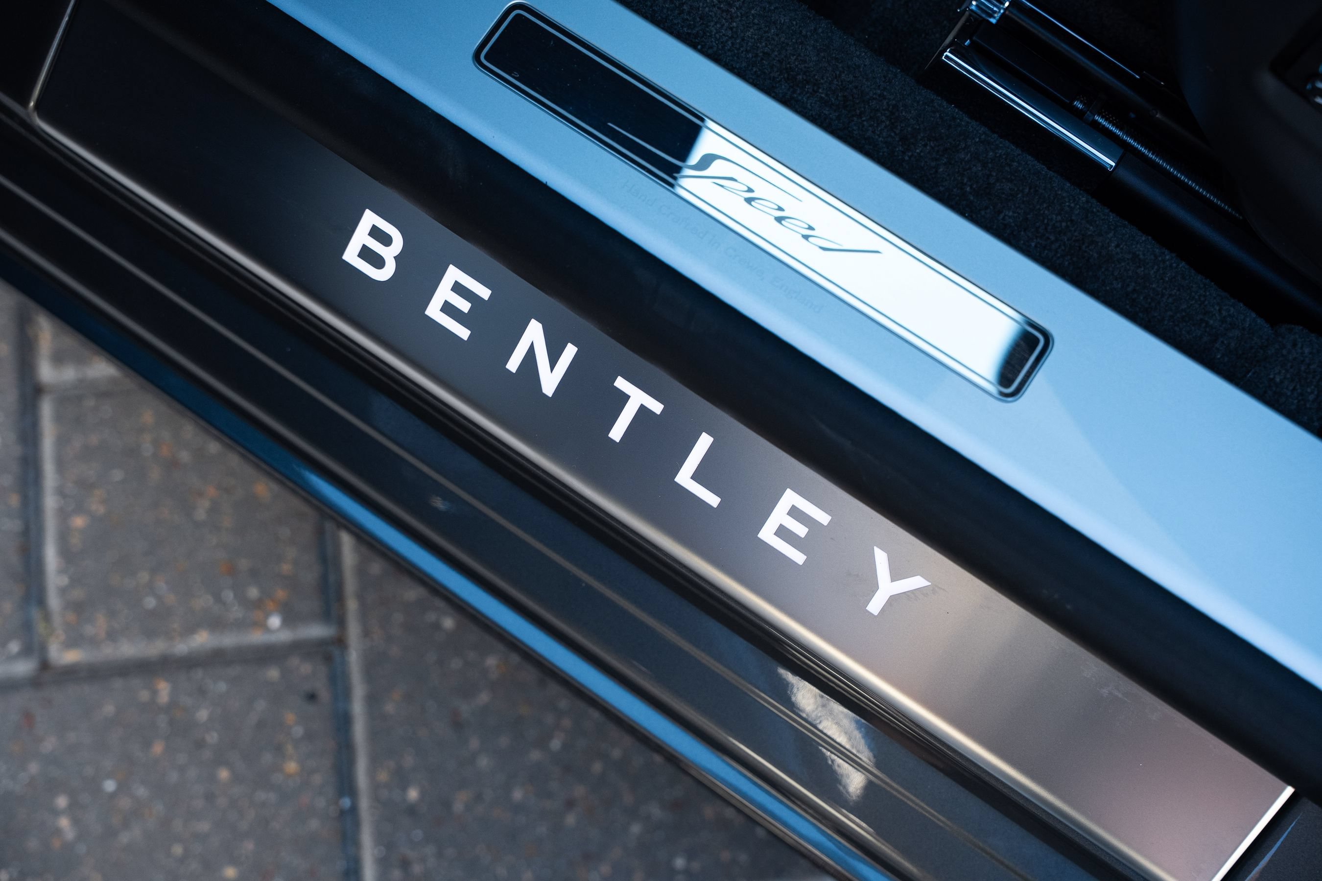 Certified 2025 Bentley Flying Spur Plug-In Hybrid AWD/4WD image 19