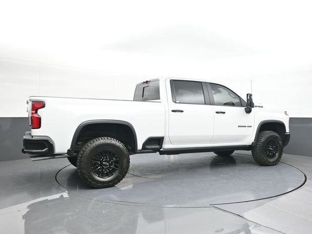New 2026 Chevrolet Silverado 2500 ZR2 w/ LPO, Dark Essentials Package AWD/4WD image 11