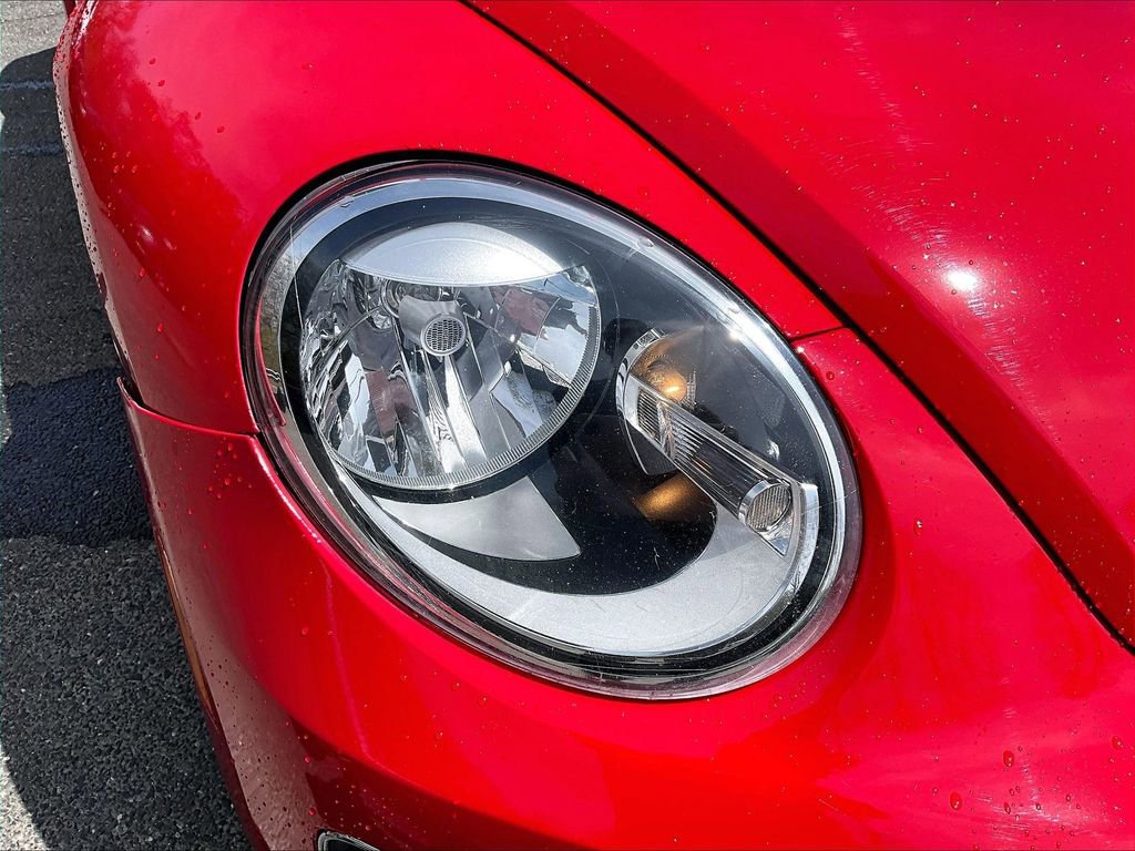 Used 2017 Volkswagen Beetle 1.8T S FWD image 27