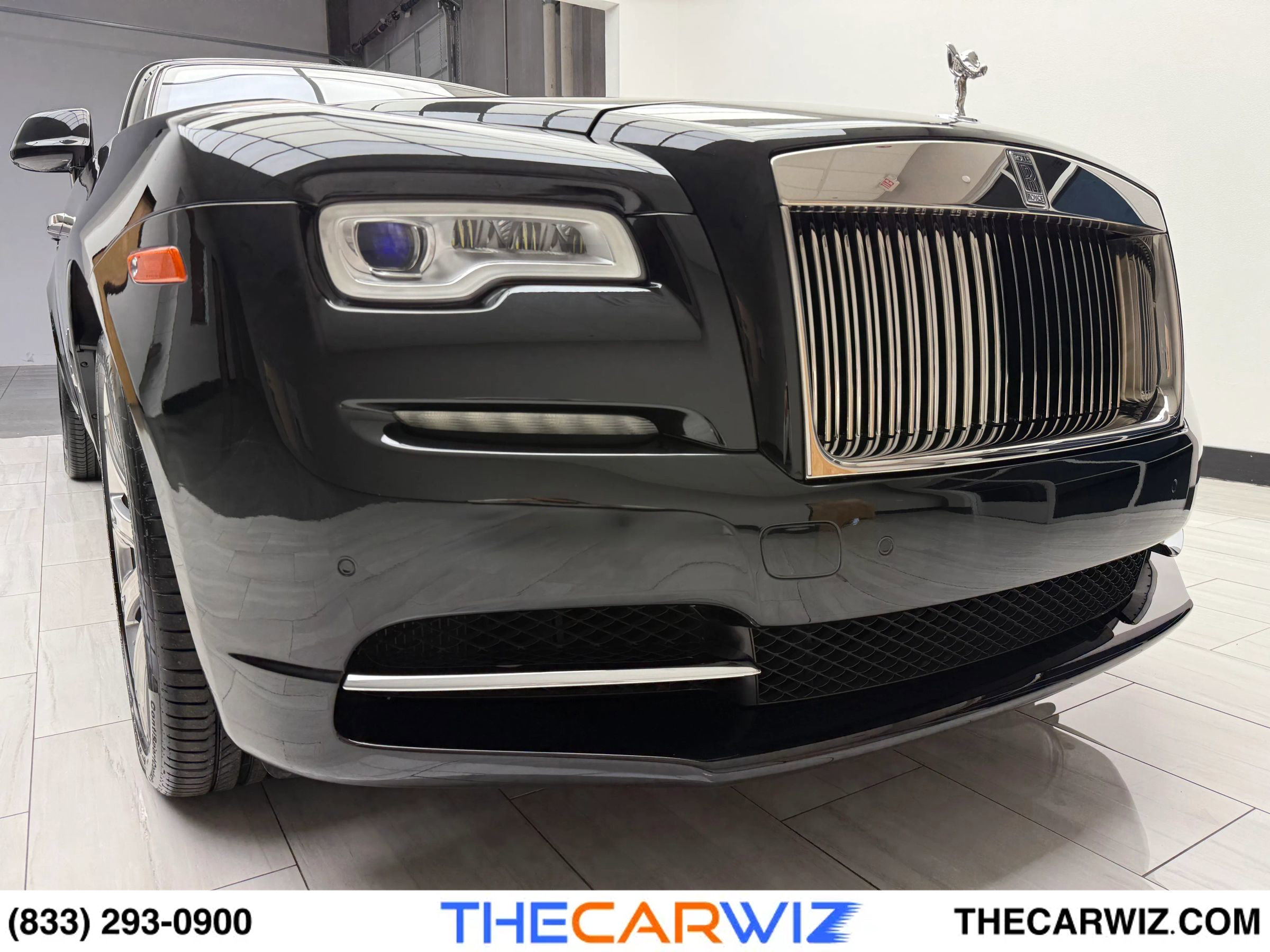 Used 2019 Rolls-Royce Dawn image 6