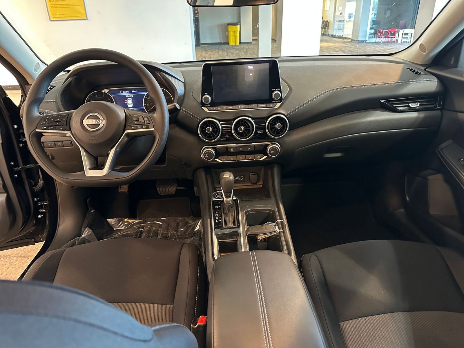 Used 2025 Nissan Sentra SV image 32