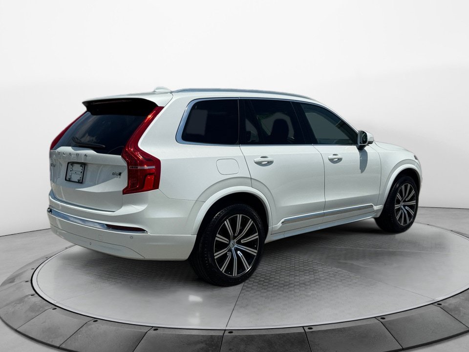 Certified 2025 Volvo XC90 B5 Core AWD/4WD image 7