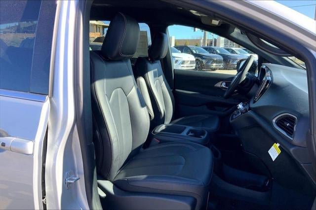 New 2026 Chrysler Voyager LX FWD image 53