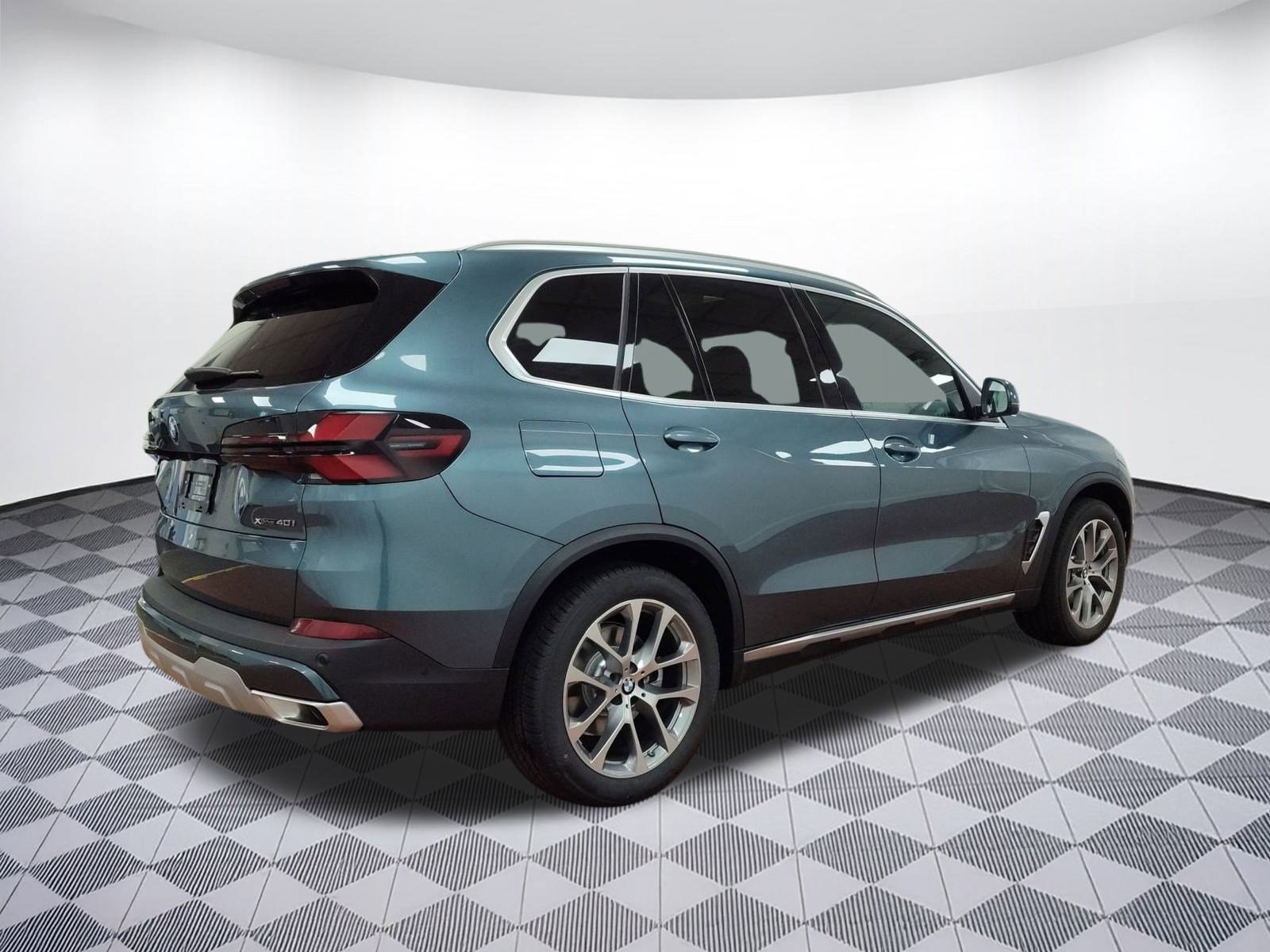 Used 2026 BMW X5 xDrive40i w/ Premium Package image 7
