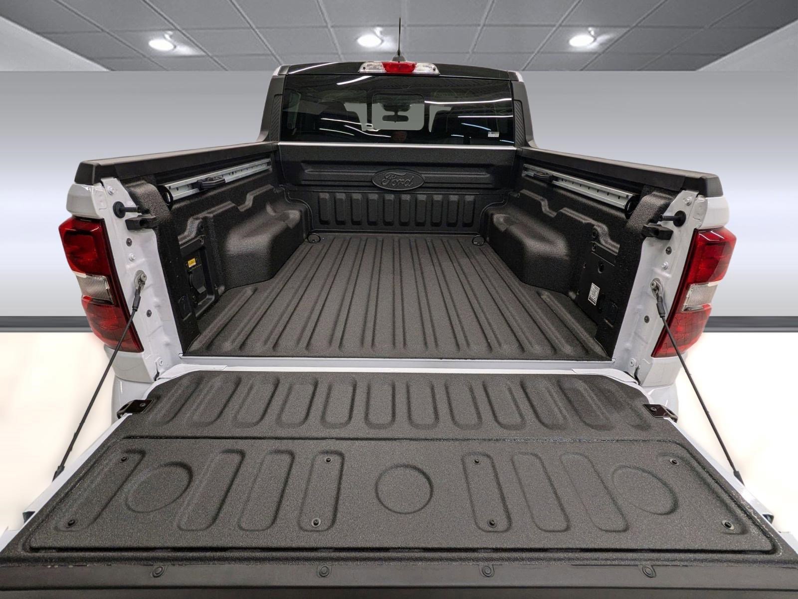 New 2025 Ford Maverick Lobo image 35