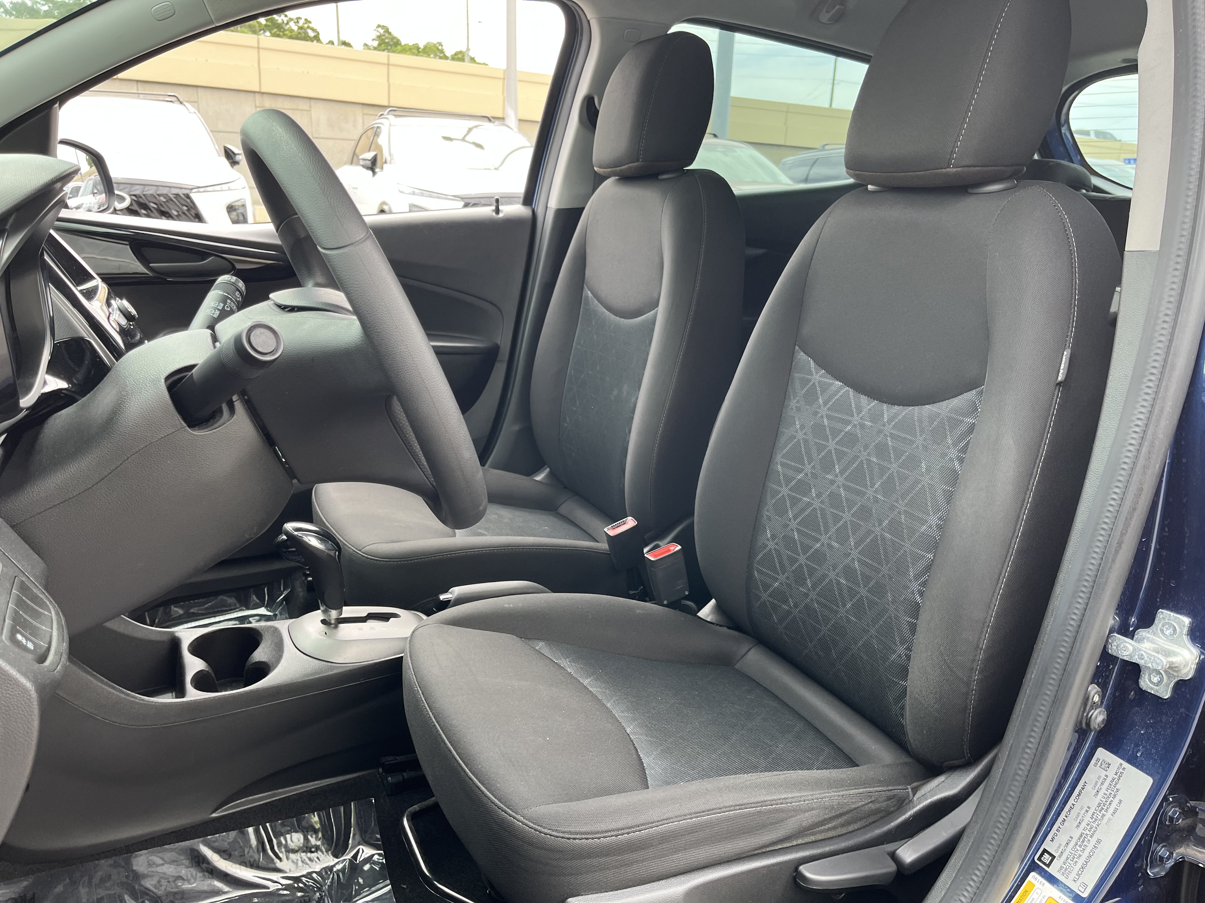 Used 2022 Chevrolet Spark LT FWD image 2