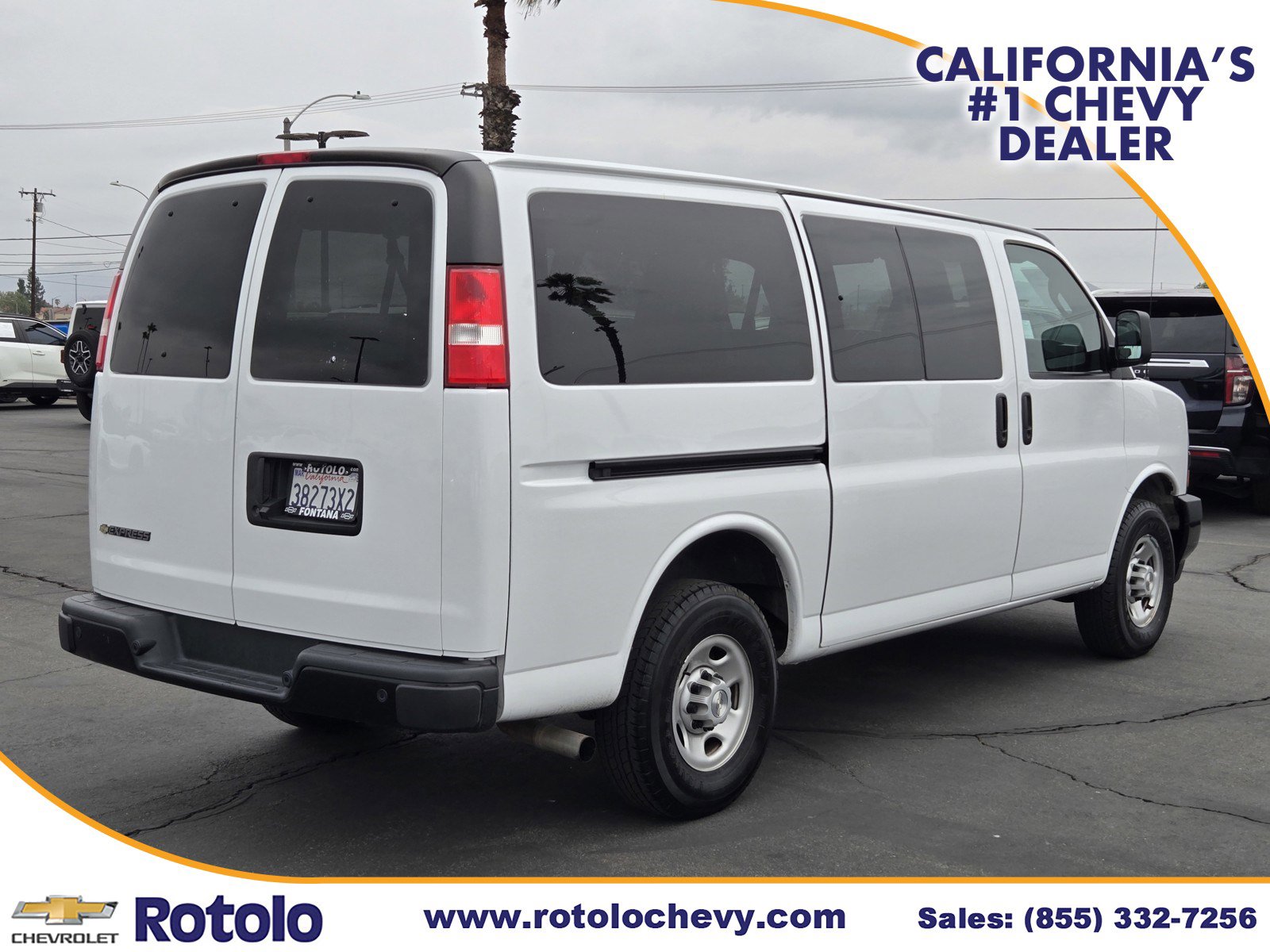 Used 2023 Chevrolet Express 3500 LS image 7