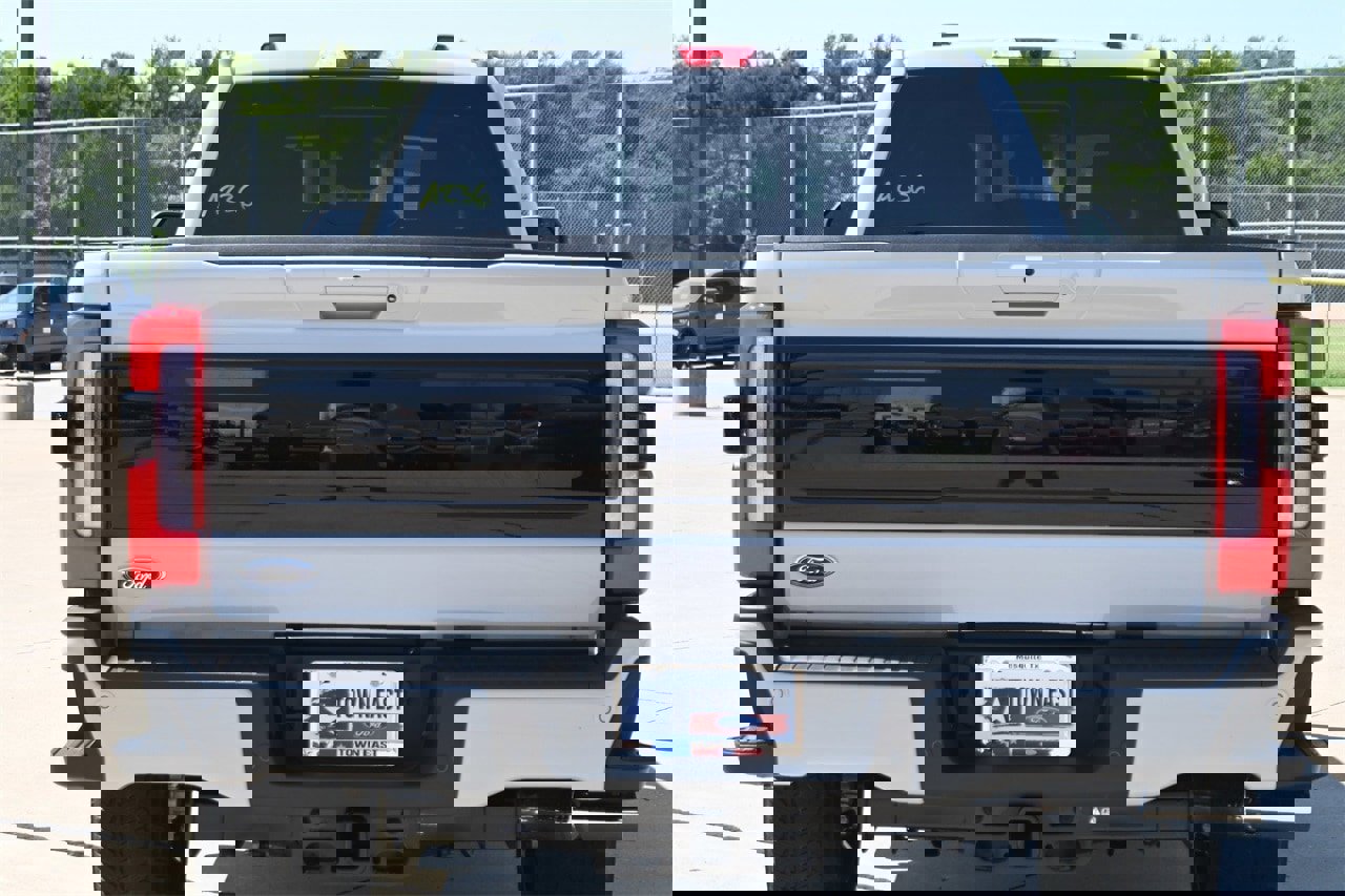 New 2026 Ford F250 Platinum image 28