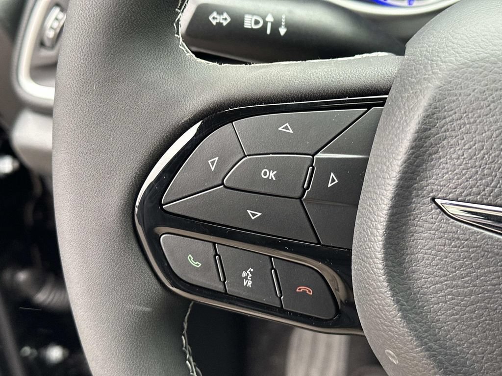 New 2026 Chrysler Pacifica Select w/ S Appearance Package AWD/4WD image 28