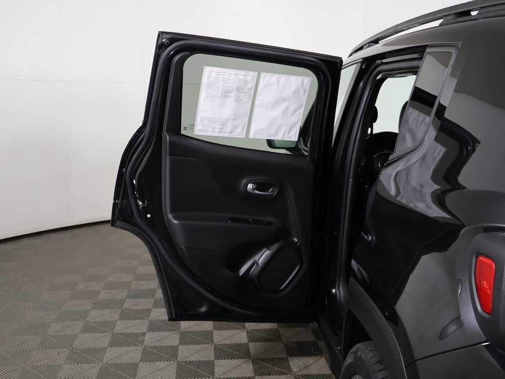 Used 2022 Jeep Renegade Limited image 20