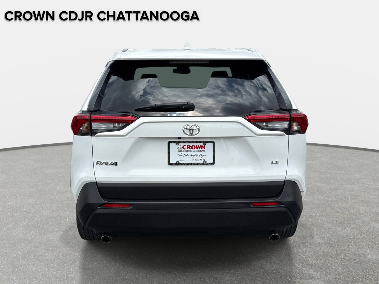 Used 2024 Toyota RAV4 LE FWD image 6