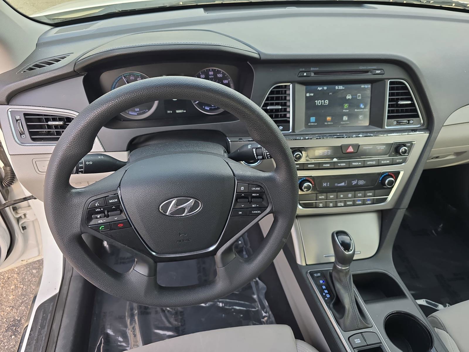 Used 2017 Hyundai Sonata SE image 18