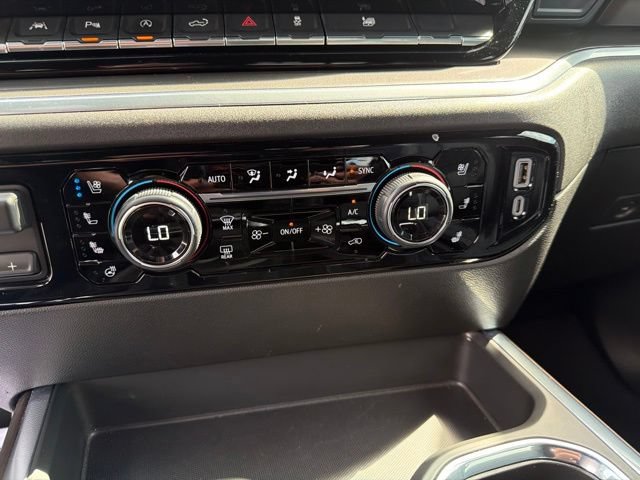 Used 2024 Chevrolet Silverado 1500 High Country w/ Technology Package AWD/4WD image 24