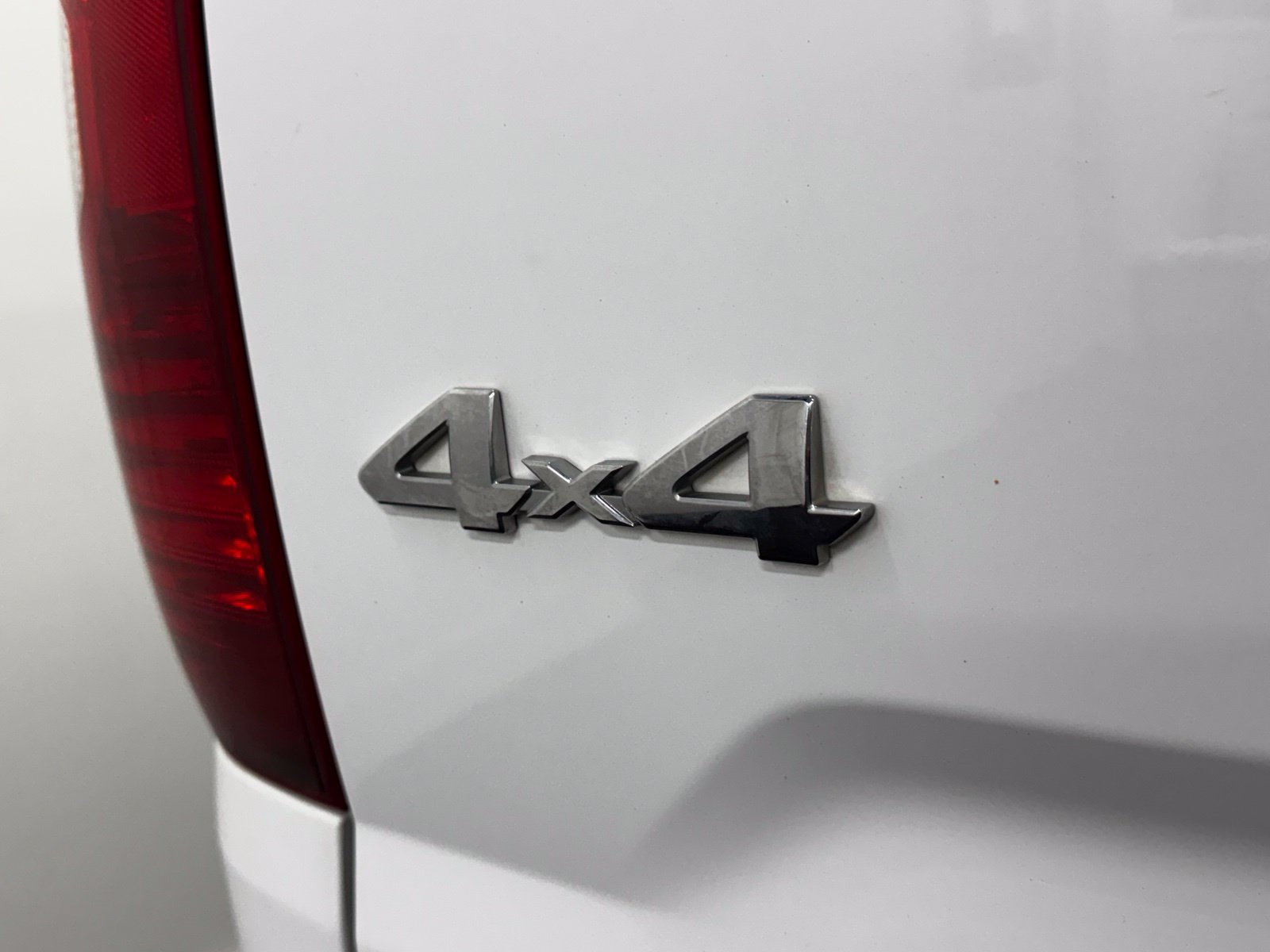 Used 2017 Toyota Tundra Limited AWD/4WD image 8