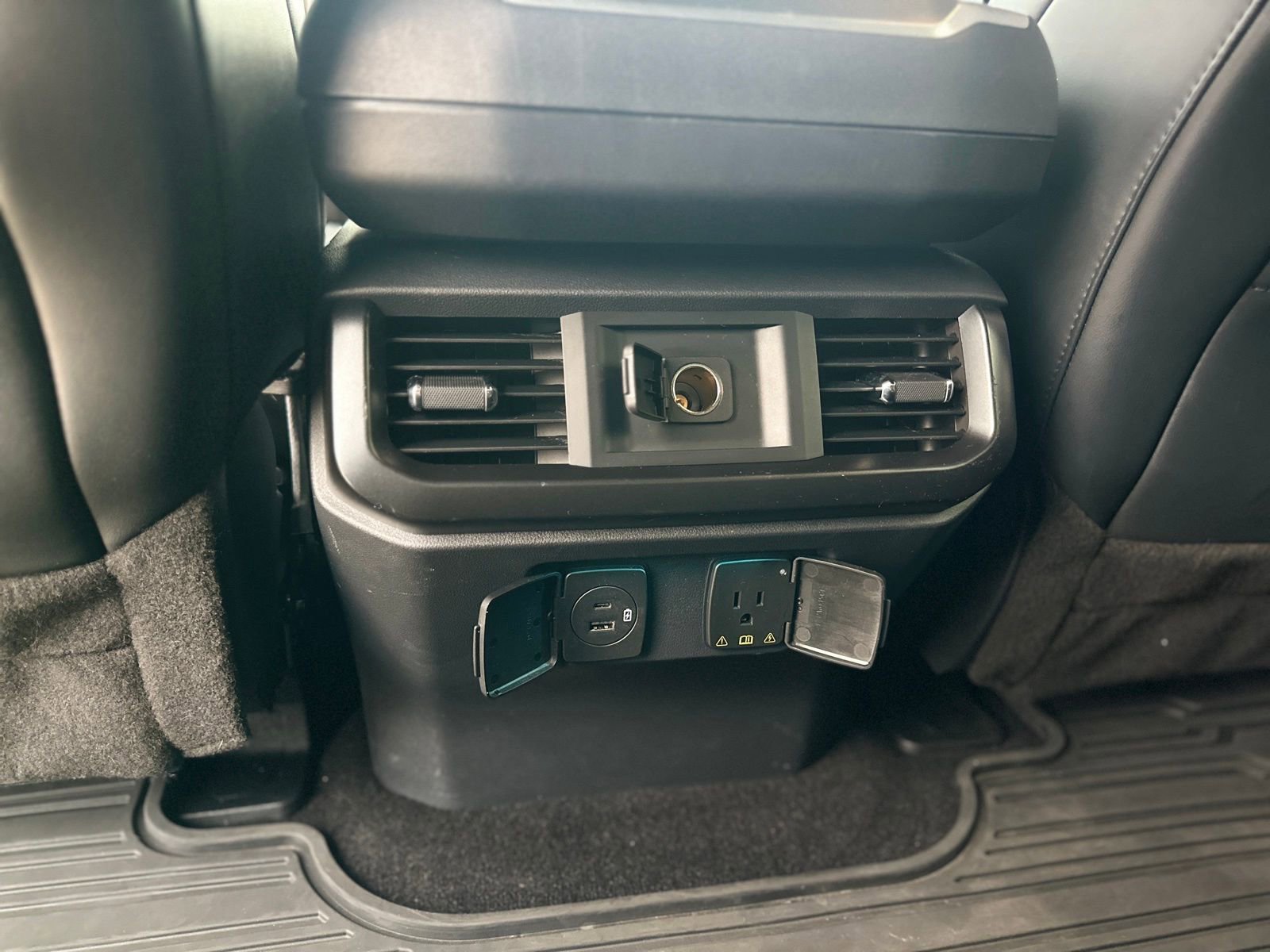 Used 2022 Ford F150 Raptor image 37