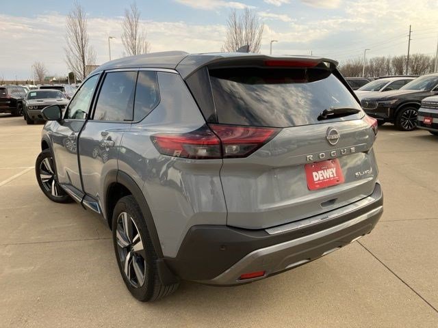 Used 2023 Nissan Rogue SL w/ SL Premium Package image 9