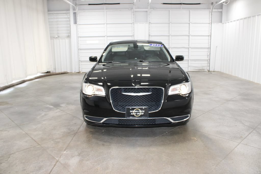 Used 2023 Chrysler 300 Touring AWD/4WD image 3