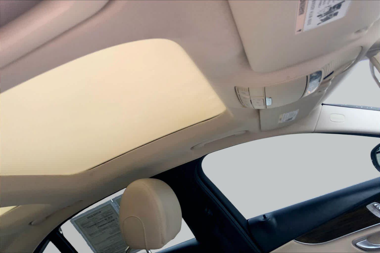 Used 2018 Mercedes-Benz C 300 Sedan image 26