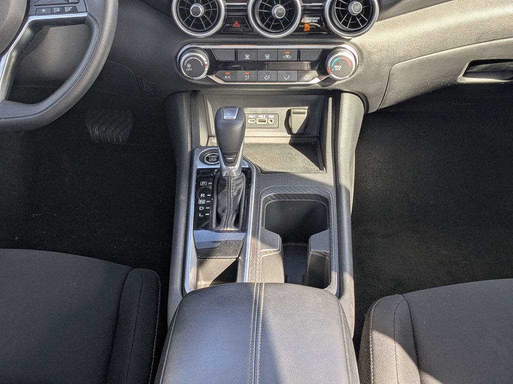 Used 2024 Nissan Sentra SV FWD image 17