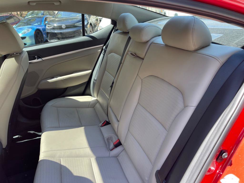 Used 2020 Hyundai Elantra Limited w/ Ultimate Package 03 FWD image 32