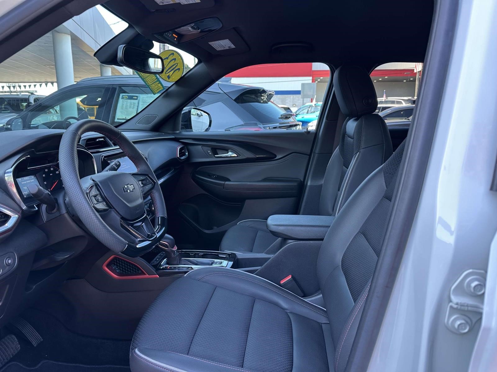 Certified 2023 Chevrolet TrailBlazer RS w/ Convenience Package image 10