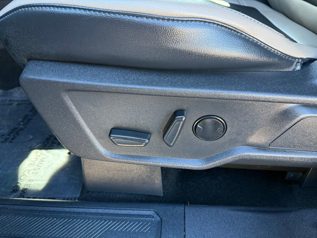 Used 2023 Ford Bronco Wildtrak image 8