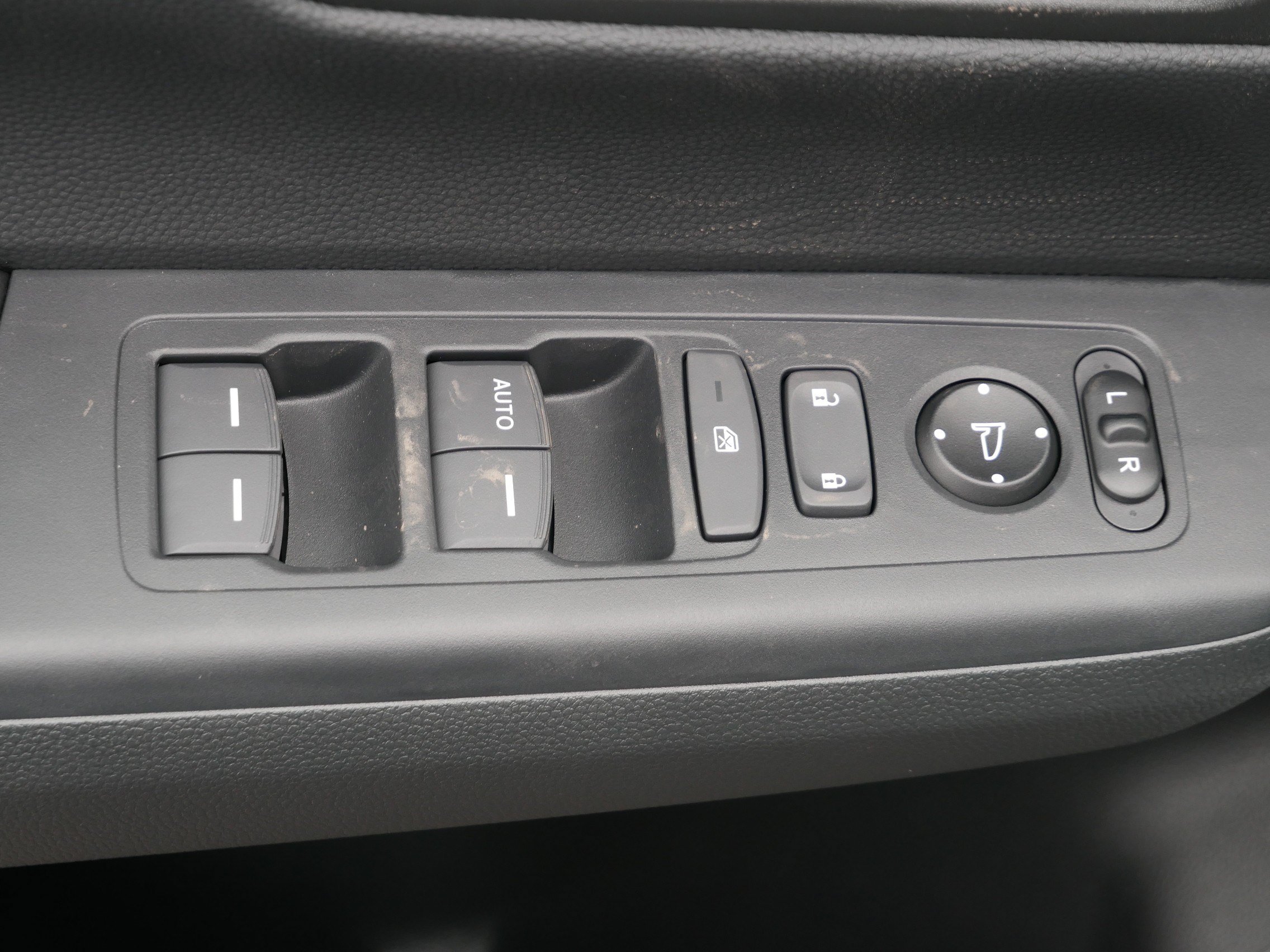 New 2027 Honda CR-V LX image 15