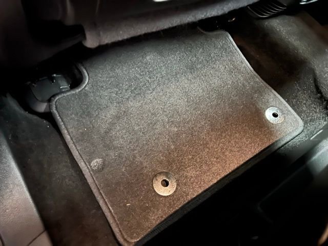 Used 2022 Jeep Grand Cherokee Limited image 20