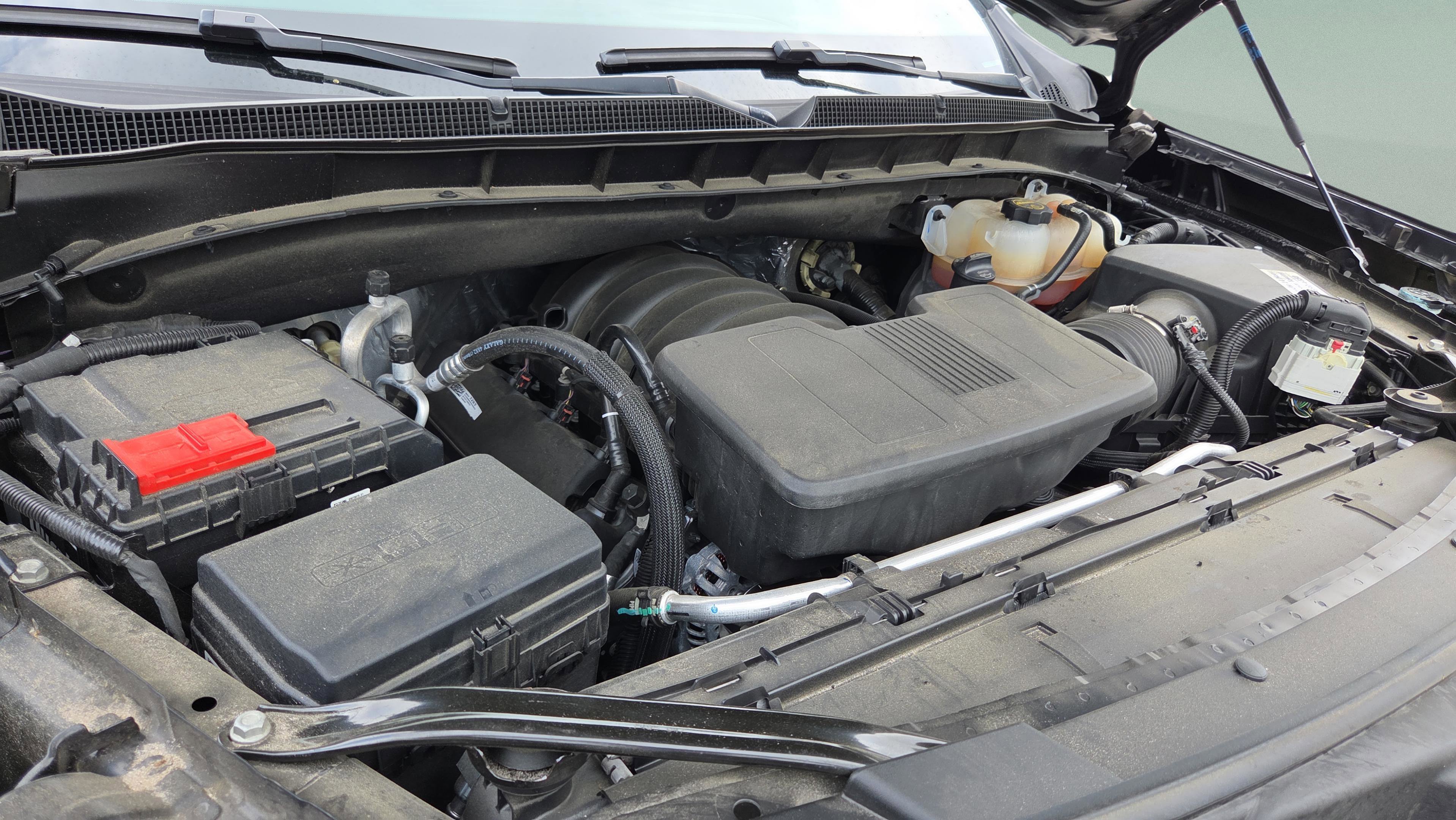 Used 2024 Chevrolet Tahoe Z71 w/ Luxury Package image 17