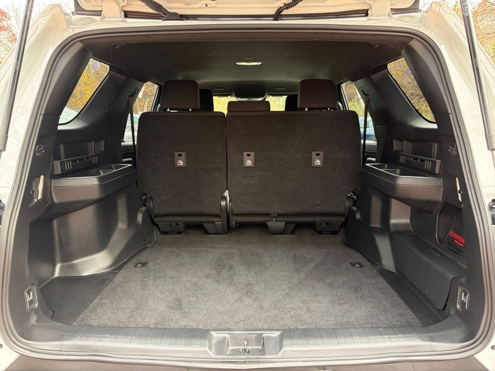 Used 2025 Toyota 4Runner SR5 image 31