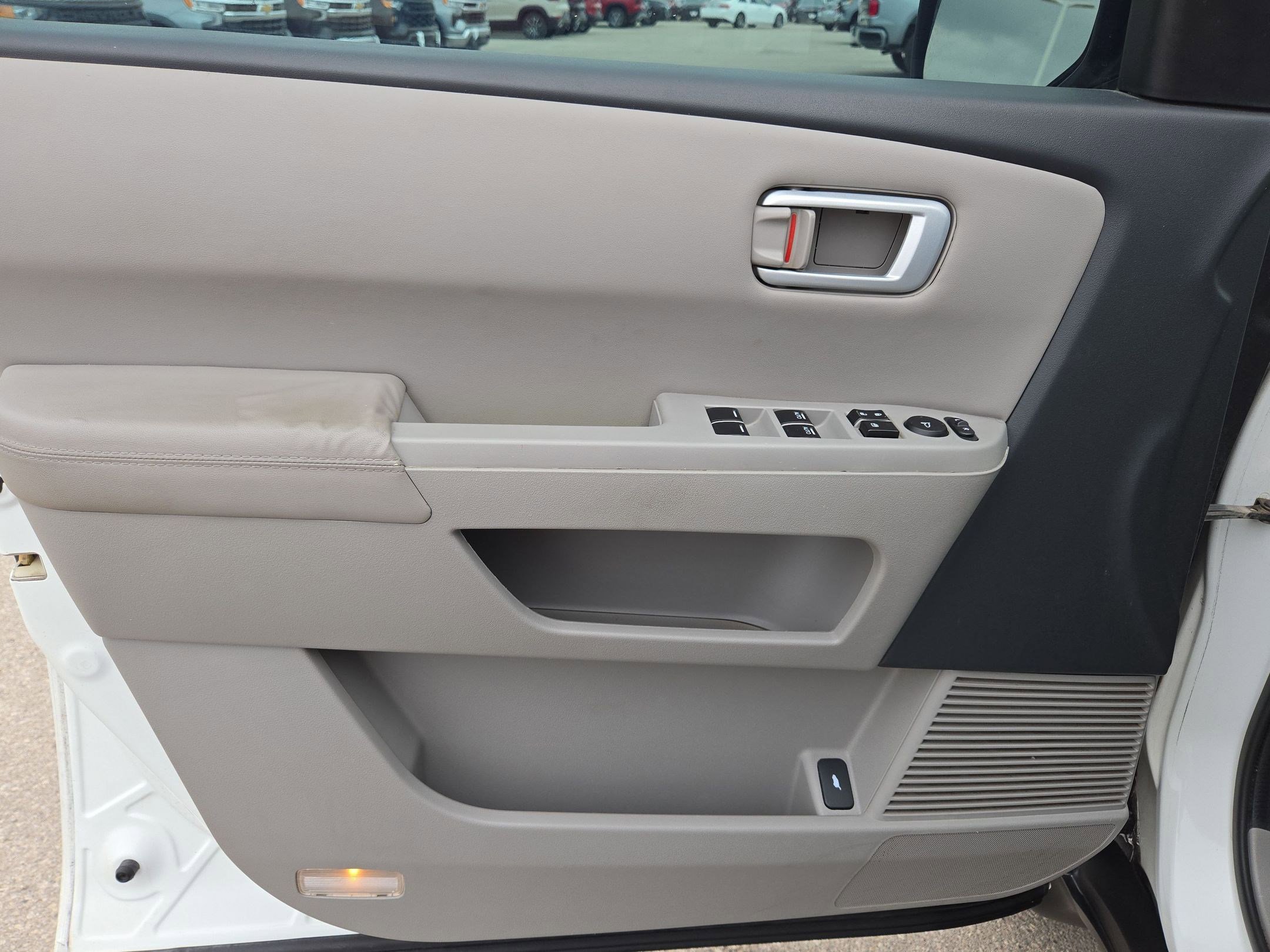 Used 2015 Honda Pilot EX-L image 11