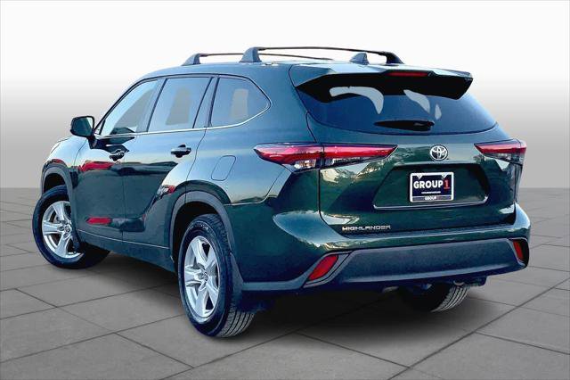 Certified 2023 Toyota Highlander L image 11