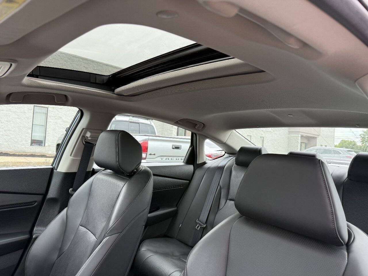 Used 2025 Honda Accord EX-L image 17