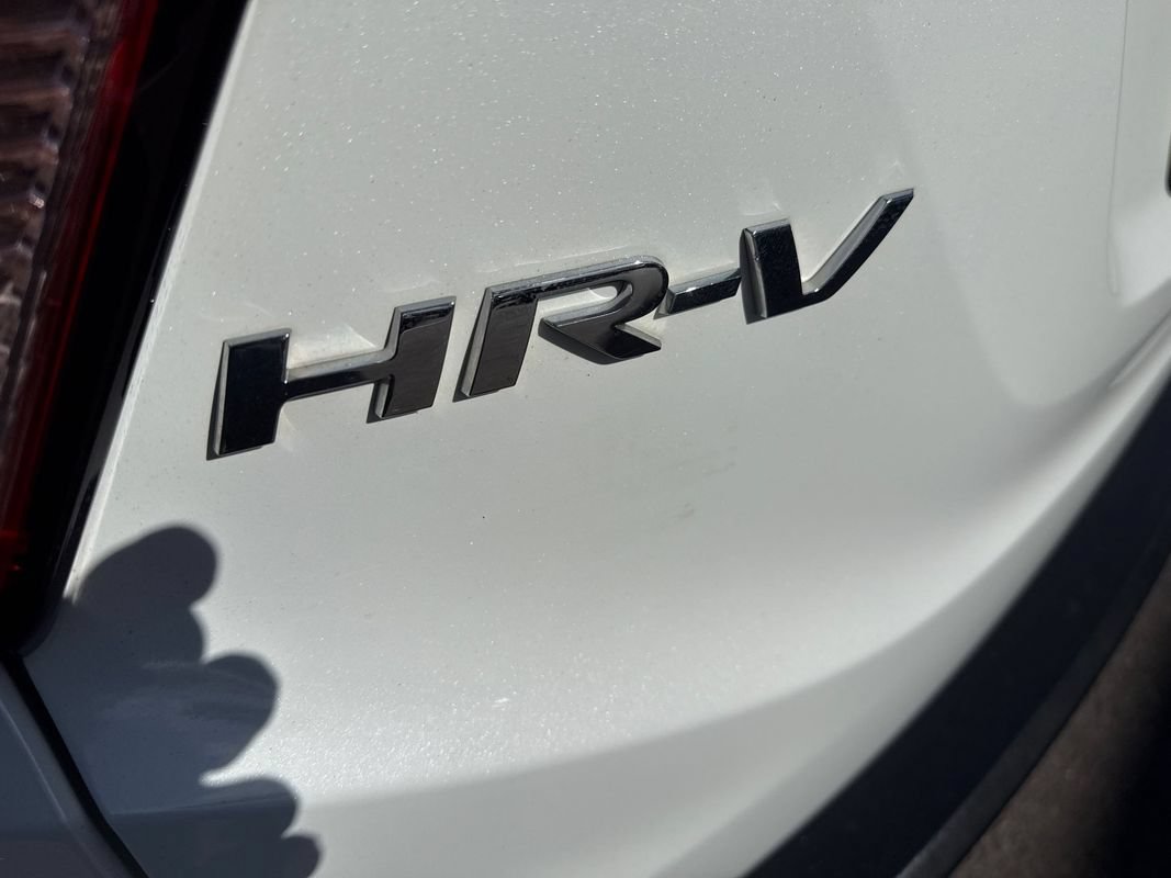 Used 2016 Honda HR-V EX image 11
