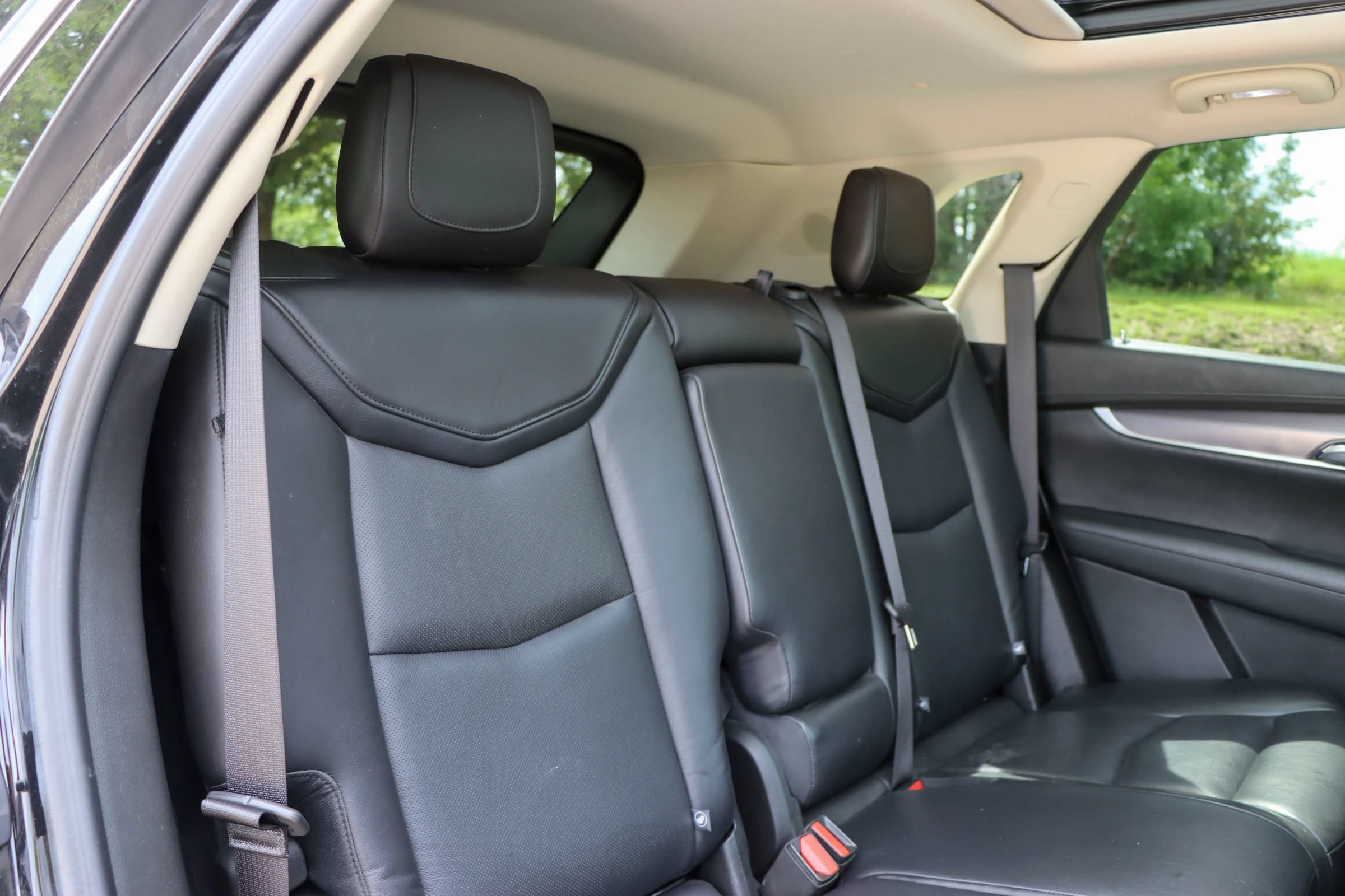 Used 2018 Cadillac XT5 Premium Luxury FWD image 19