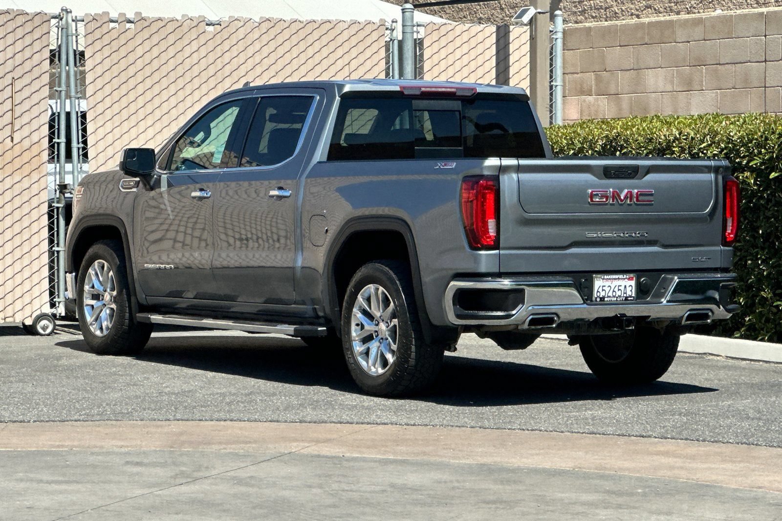 Certified 2020 GMC Sierra 1500 SLT w/ SLT Premium Package AWD/4WD image 6