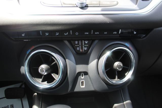 Used 2024 Chevrolet Blazer LT w/ Convenience Package FWD image 21