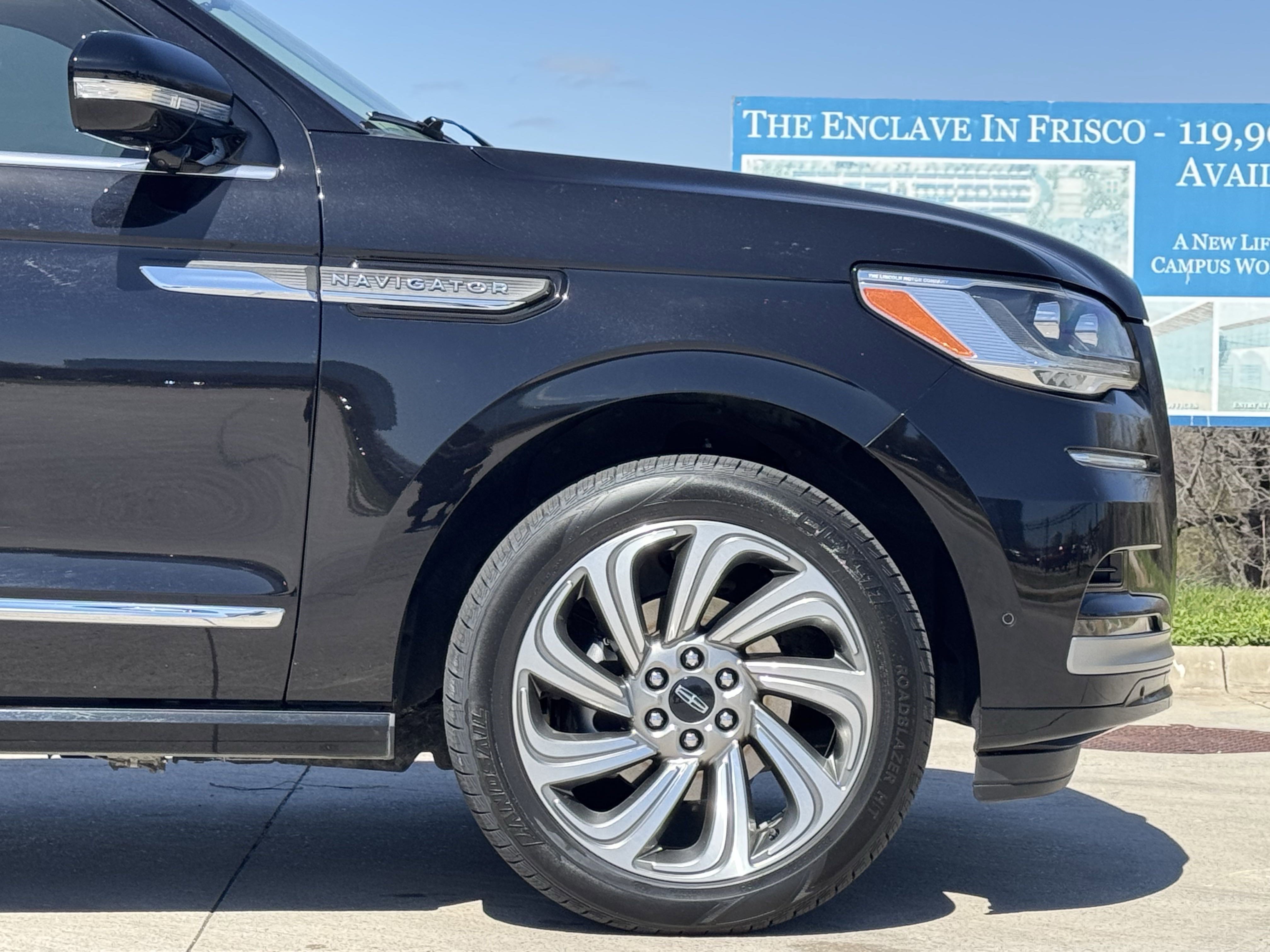 Certified 2023 Lincoln Navigator Reserve image 13