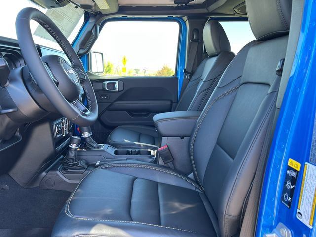 New 2026 Jeep Gladiator Sport AWD/4WD image 4