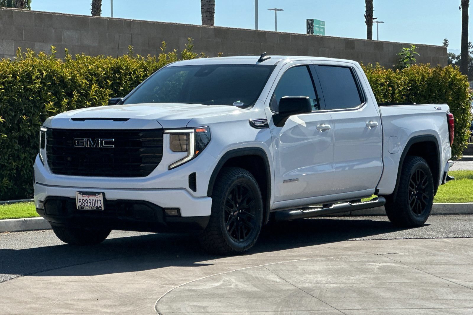 Certified 2023 GMC Sierra 1500 Elevation AWD/4WD image 8