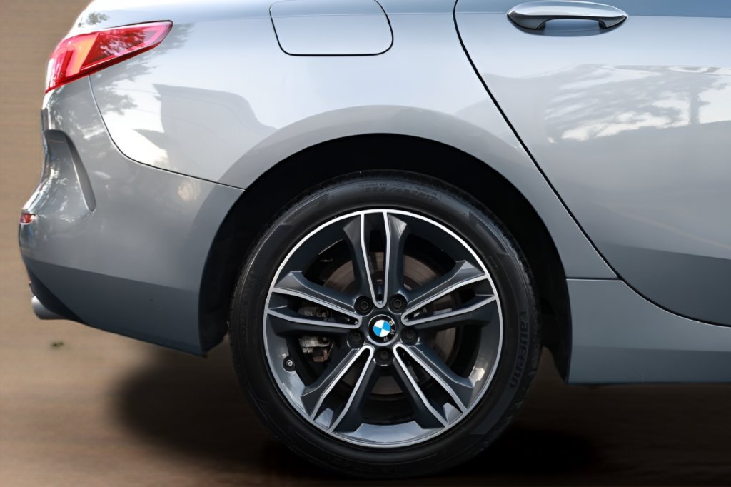 Used 2024 BMW 228i Gran Coupe FWD image 17