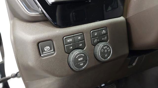 New 2026 Chevrolet Silverado 3500 LTZ w/ LTZ Convenience Package image 25