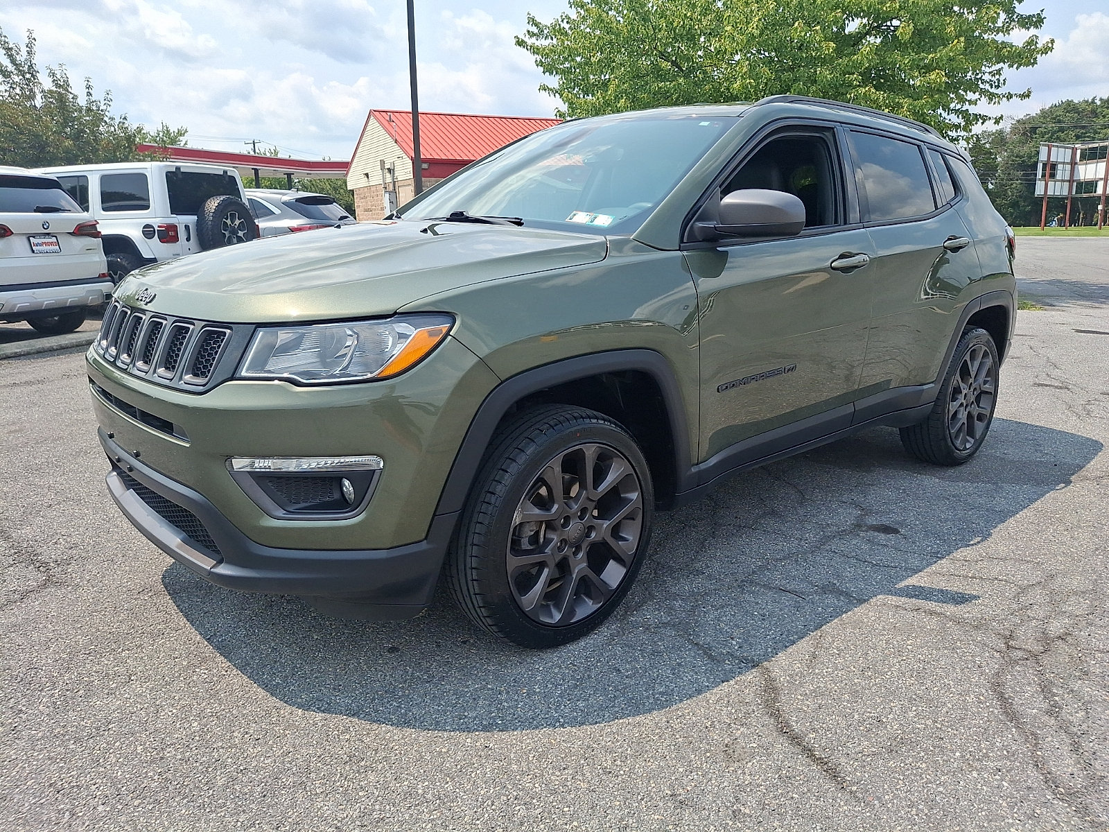 Used 2021 Jeep Compass Latitude AWD/4WD image 3