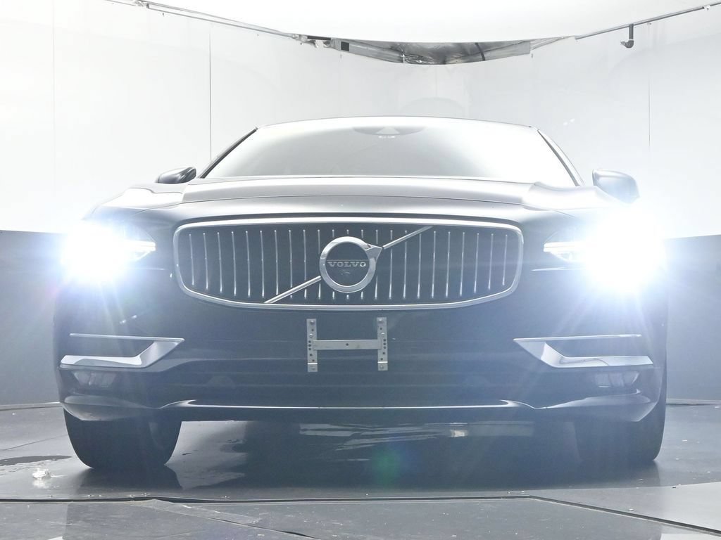 Used 2017 Volvo S90 T6 Inscription w/ Vision Package AWD/4WD image 34