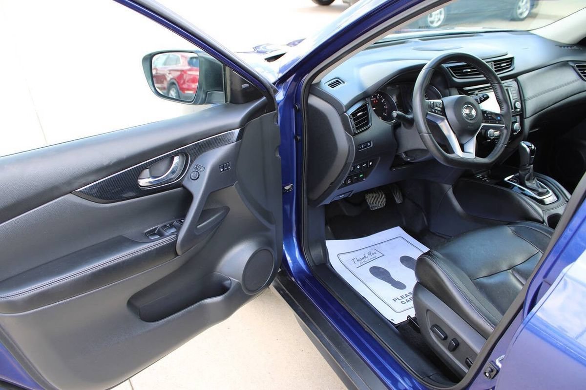 Used 2019 Nissan Rogue SL w/ Premium Package AWD/4WD image 12
