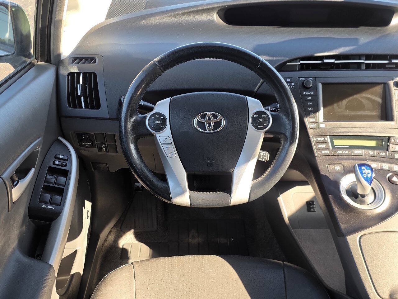 Used 2010 Toyota Prius Four FWD image 17